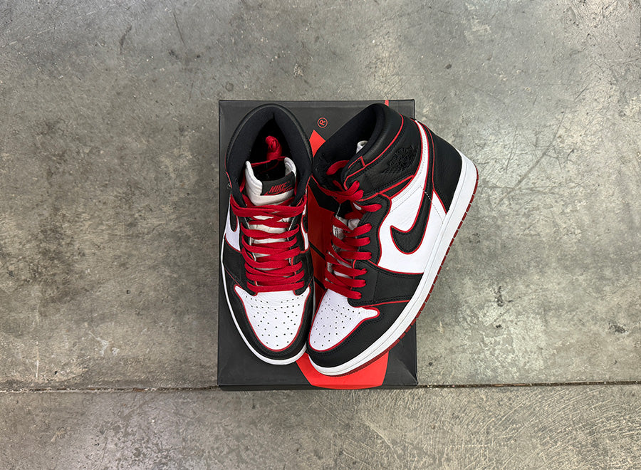 Jordan 1 High Bloodline Size 10 (USED) - 3 Year Anniversary