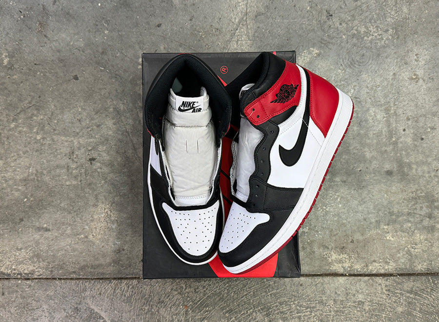 Jordan 1 High Black Toe 2016 Size 11 (NEW)