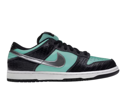 Nike SB Dunk Low Diamond Supply Co.